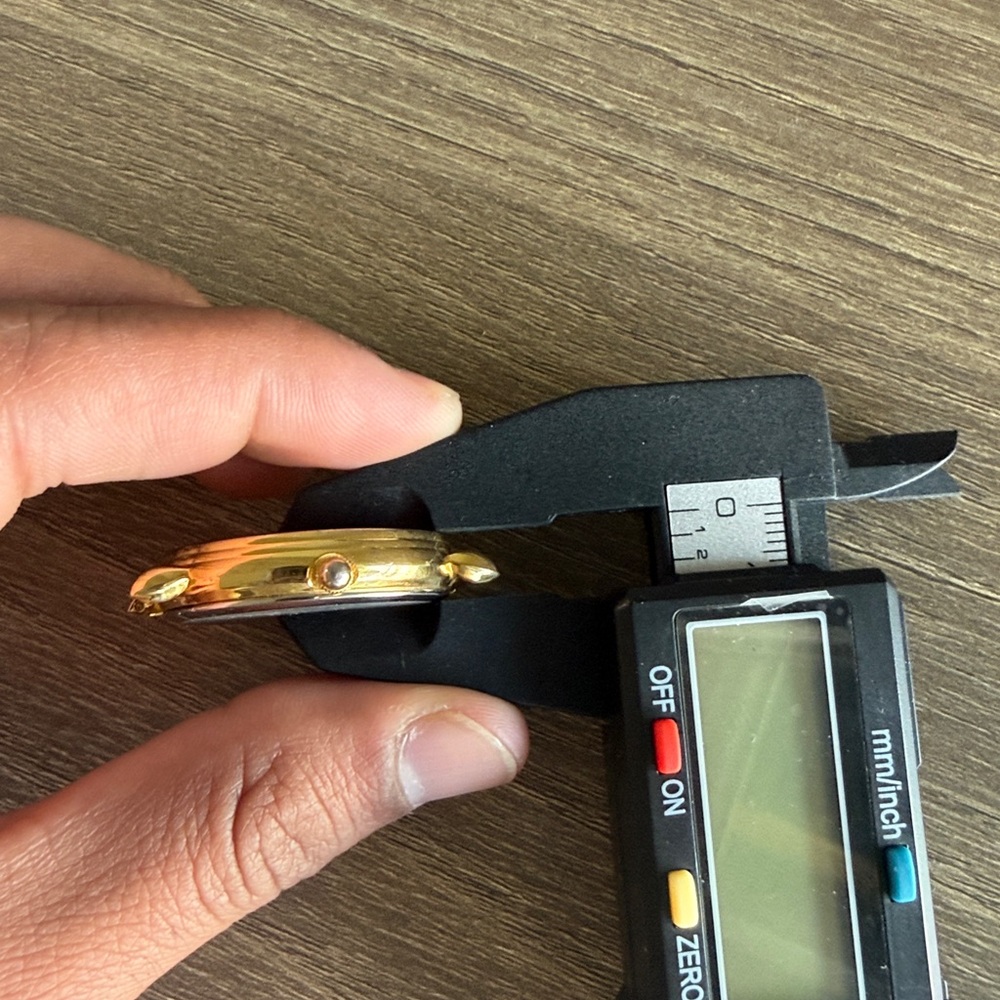 Gucci Gold and Silver watch with Blue Moonphase - Picture 4 of 5